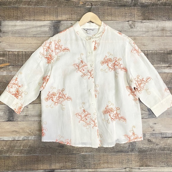 TanJay Tops - Tanjay Vintage Cream Linen Embroidered Button